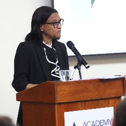 Dr. Mary Thurman delivers speech at the 2022 Hall of Excellence