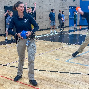 Colorado Springs police officer throws dodgeball