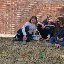 students at the spring egg hunt