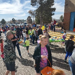 students at the spring egg hunt