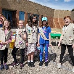 students at the spring egg hunt