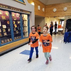 Students running in the fun run